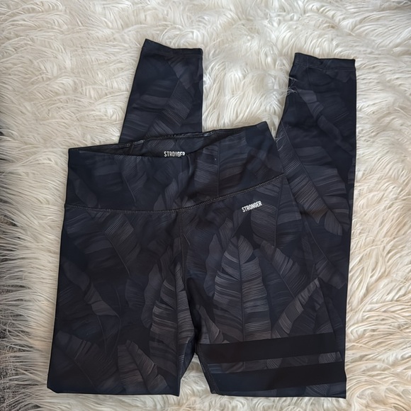 Stylish Gray Patterned Women's Leggings - Picture 5 of 7